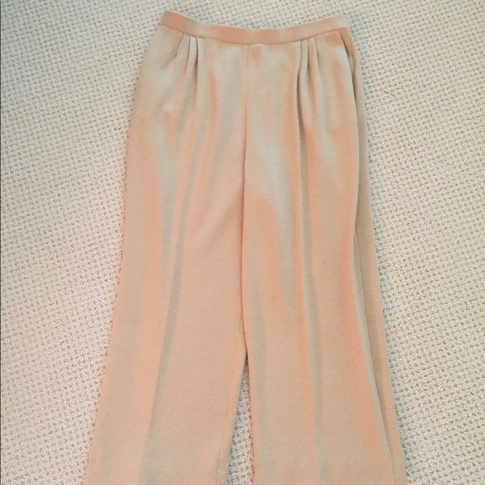 Knit pants in classic knit